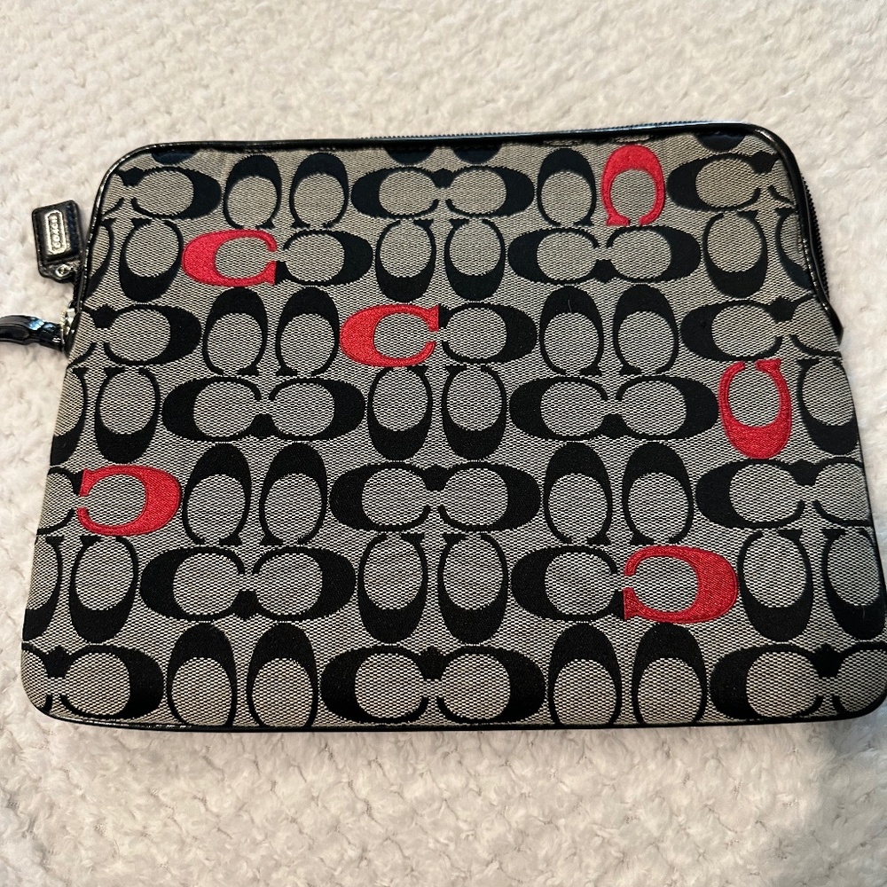 Coach zipper pouch